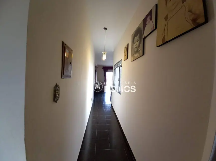 Casa com 4 quartos à venda, 300m2 em Portal das Colinas, Guaratingueta - SP - imagem 4 Foto 4 de Casa com 4 quartos à venda, 300m2 em Portal das Colinas, Guaratingueta - SP