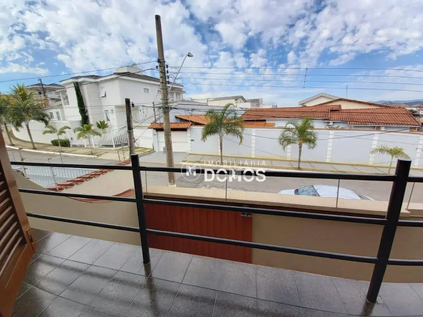 Foto 7 de Casa com 4 quartos à venda, 300m2 em Portal das Colinas, Guaratingueta - SP