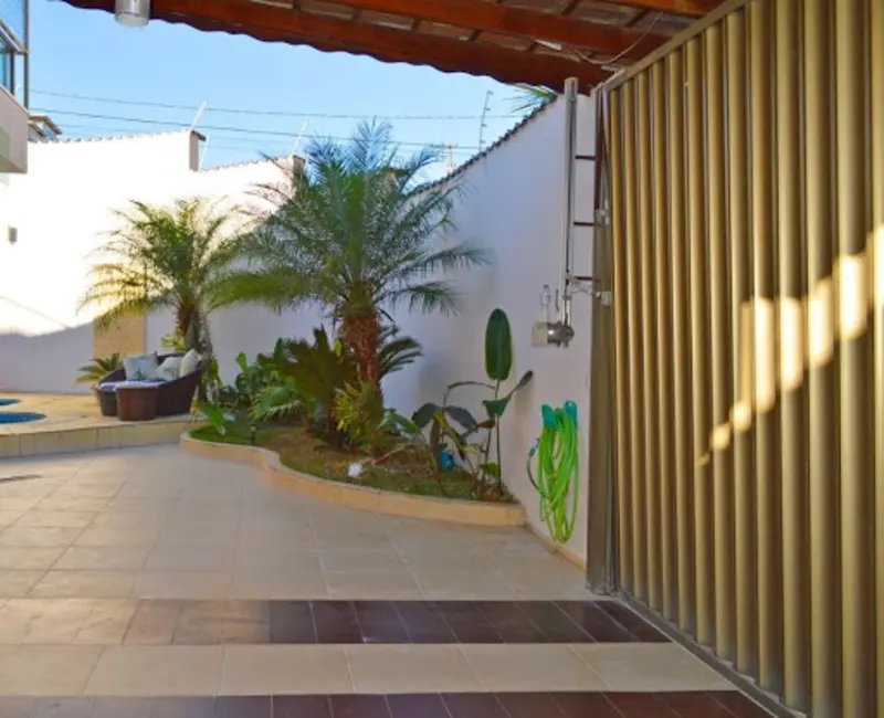 Foto 5 de Casa com 4 quartos à venda em Residencial Village Santana, Guaratingueta - SP