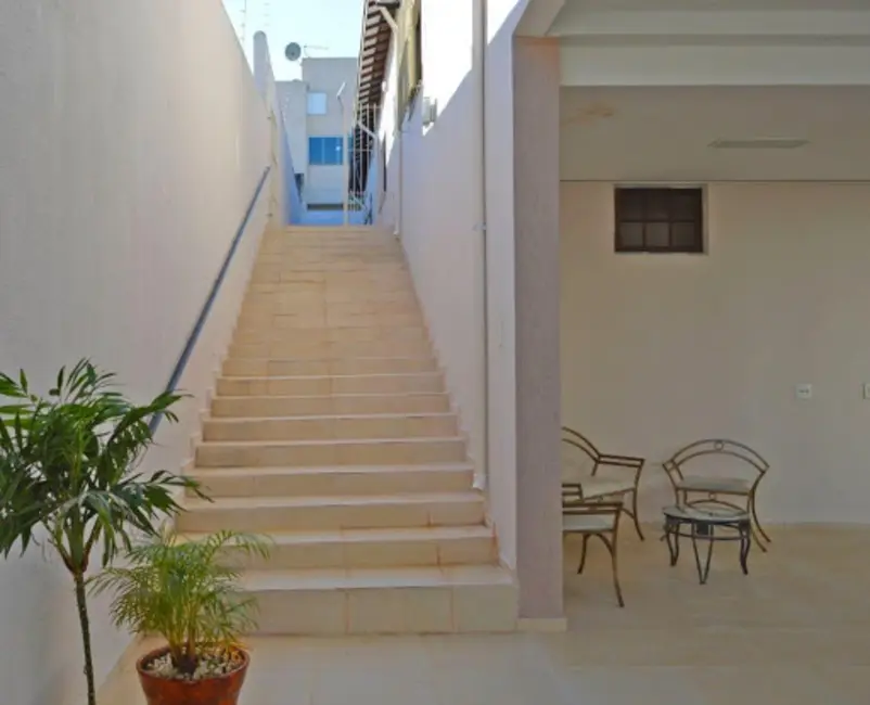 Foto 4 de Casa com 4 quartos à venda em Residencial Village Santana, Guaratingueta - SP