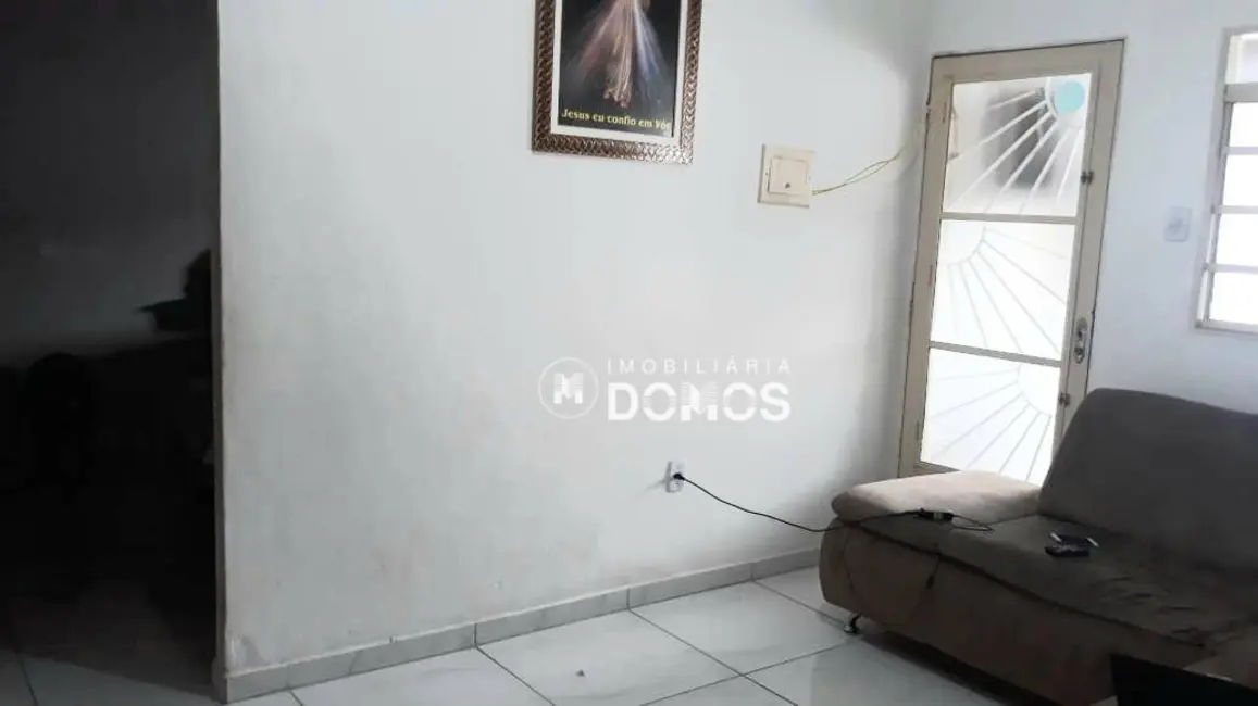 Foto 3 de Casa com 2 quartos à venda, 288m2 em Vila Hepacare, Lorena - SP