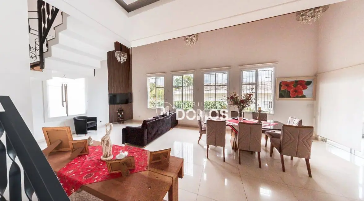 Foto 5 de Casa de Condomínio com 8 quartos à venda, 700m2 em São Dimas, Guaratingueta - SP