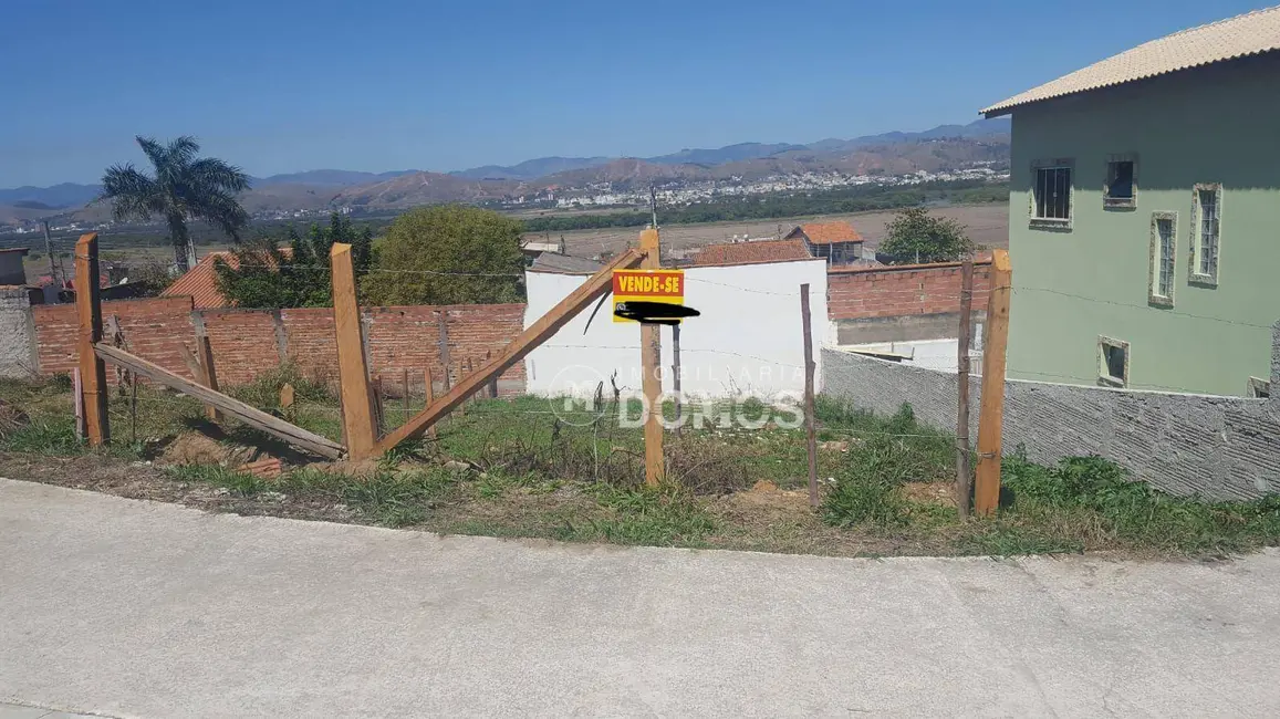 Terreno / Lote à venda, 275m2 em Guaratingueta - SP - imagem 3 Foto 3 de Terreno / Lote à venda, 275m2 em Guaratingueta - SP