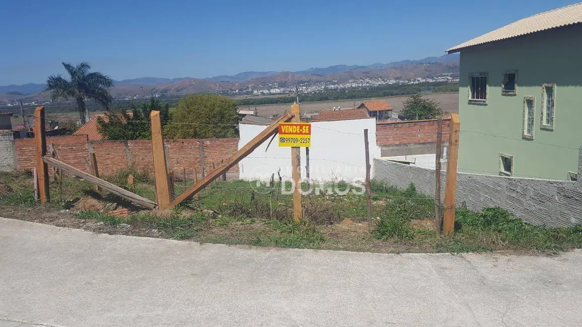 Foto 4 de Terreno / Lote à venda, 275m2 em Guaratingueta - SP