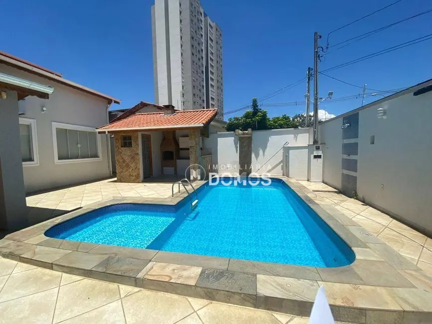 Casa com 4 quartos à venda, 2130m2 em Vila Paraíba, Guaratingueta - SP - imagem 5 Foto 5 de Casa com 4 quartos à venda, 2130m2 em Vila Paraíba, Guaratingueta - SP