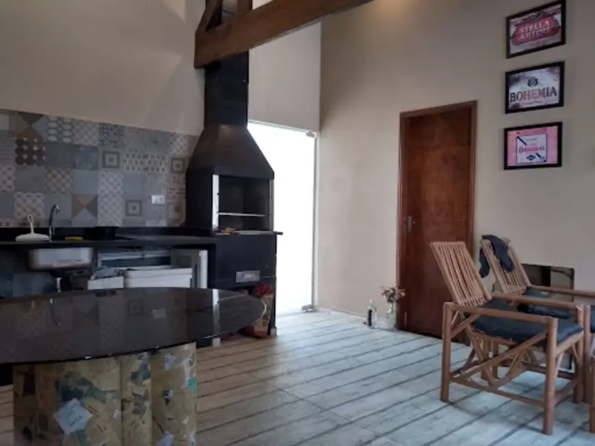 Foto 5 de Casa com 2 quartos à venda, 228m2 em Guaratingueta - SP