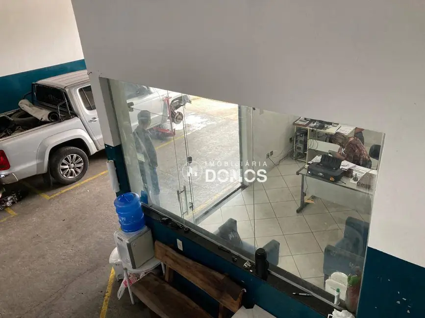 Foto 4 de Armazém / Galpão à venda, 300m2 em Parque Residencial Beira Rio, Guaratingueta - SP