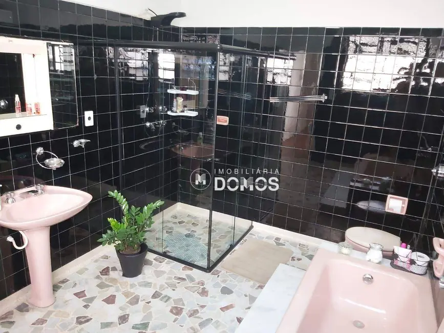 Foto 8 de Casa com 3 quartos à venda, 624m2 em Vila Paraíba, Guaratingueta - SP