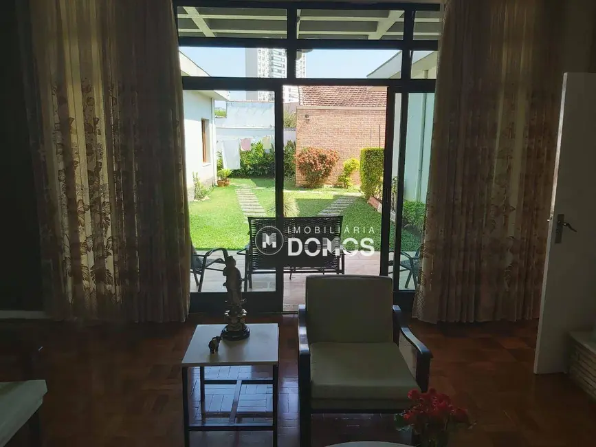 Foto 5 de Casa com 3 quartos à venda, 624m2 em Vila Paraíba, Guaratingueta - SP