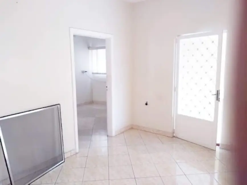 Casa com 4 quartos à venda, 145m2 em Pedregulho, Guaratingueta - SP - imagem 5 Foto 5 de Casa com 4 quartos à venda, 145m2 em Pedregulho, Guaratingueta - SP