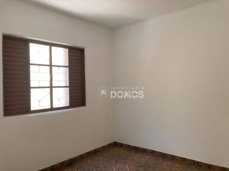 Foto 4 de Casa com 3 quartos à venda, 212m2 em Vila Comendador Rodrigues Alves, Guaratingueta - SP