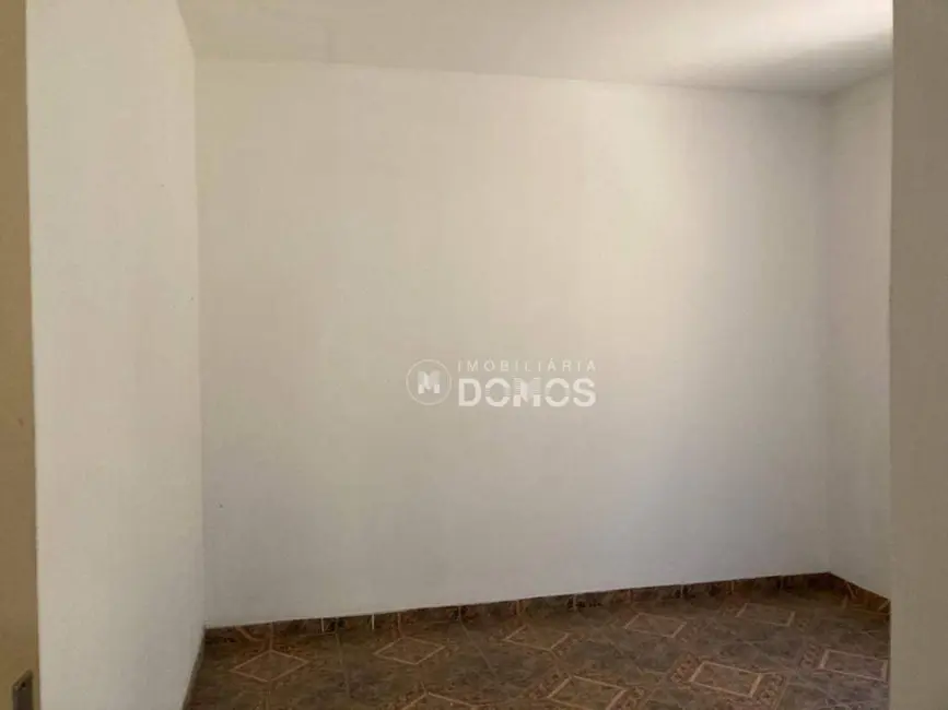 Foto 9 de Casa com 3 quartos à venda, 212m2 em Vila Comendador Rodrigues Alves, Guaratingueta - SP