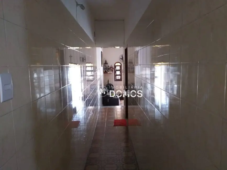 Sobrado com 4 quartos à venda, 188m2 em Centro, Aparecida - SP - imagem 9 Foto 9 de Sobrado com 4 quartos à venda, 188m2 em Centro, Aparecida - SP