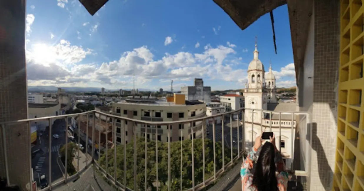 Foto 5 de Apartamento com 2 quartos à venda e para alugar, 90m2 em Centro, Guaratingueta - SP