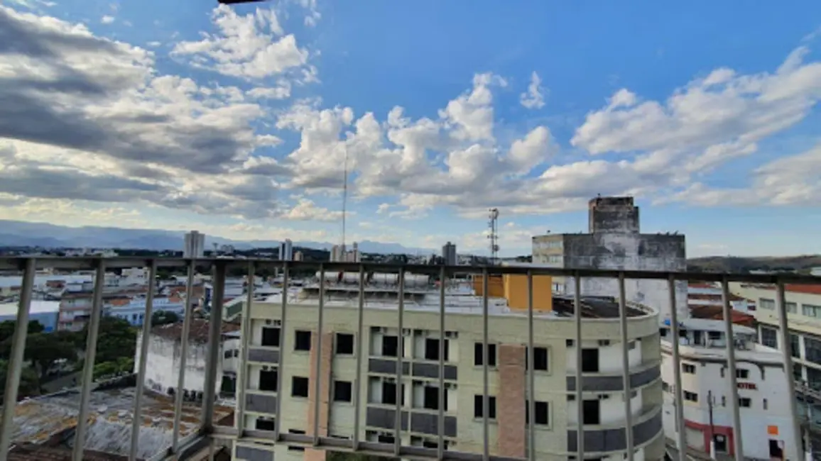 Foto 4 de Apartamento com 2 quartos à venda e para alugar, 90m2 em Centro, Guaratingueta - SP