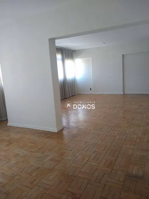 Foto 1 de Apartamento com 4 quartos à venda e para alugar, 227m2 em Centro, Guaratingueta - SP