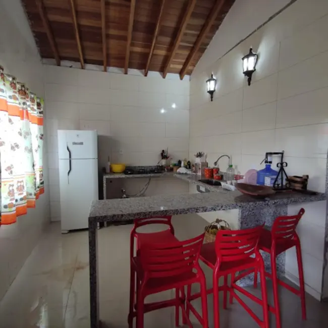 Chácara com 2 quartos à venda, 1000m2 em Nova Guará, Guaratingueta - SP - imagem 3 Foto 3 de Chácara com 2 quartos à venda, 1000m2 em Nova Guará, Guaratingueta - SP