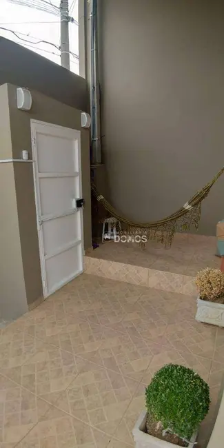 Casa com 2 quartos à venda, 300m2 em Residencial Village Santana, Guaratingueta - SP - imagem 5 Foto 5 de Casa com 2 quartos à venda, 300m2 em Residencial Village Santana, Guaratingueta - SP