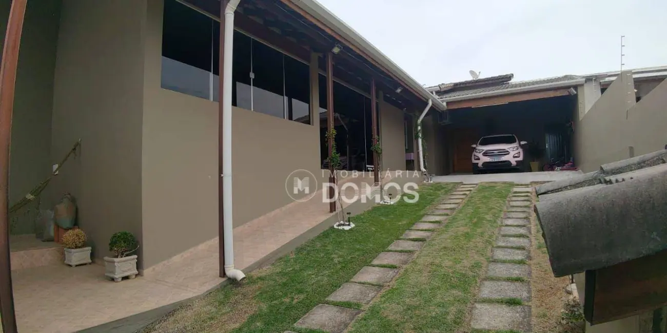 Casa com 2 quartos à venda, 300m2 em Residencial Village Santana, Guaratingueta - SP - imagem 6 Foto 6 de Casa com 2 quartos à venda, 300m2 em Residencial Village Santana, Guaratingueta - SP