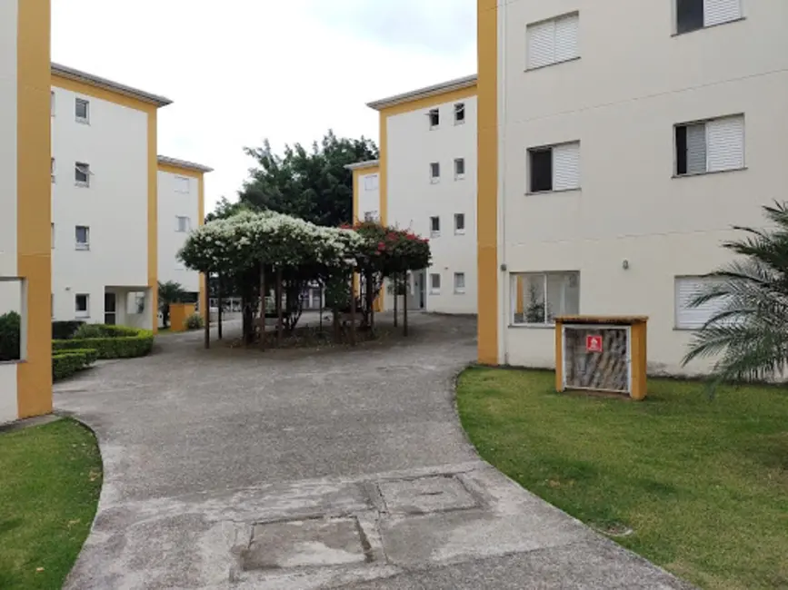Foto 1 de Apartamento com 2 quartos à venda e para alugar, 46m2 em São Dimas, Guaratingueta - SP