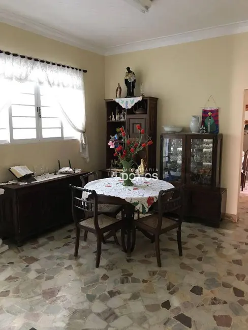 Foto 1 de Casa com 4 quartos à venda, 363m2 em Centro, Aparecida - SP