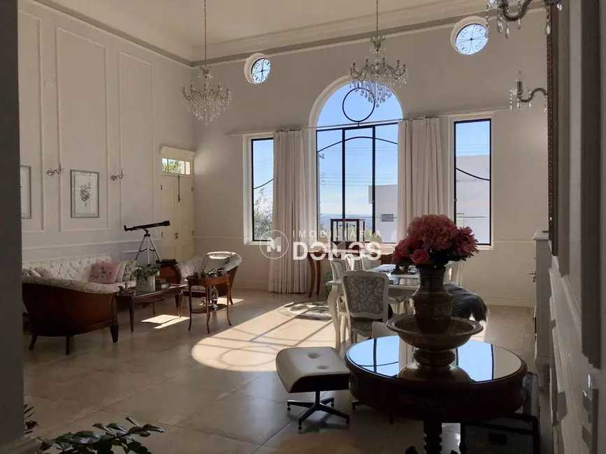 Foto 5 de Casa com 4 quartos à venda, 800m2 em Jardim Panorama II, Guaratingueta - SP