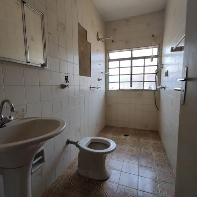 Foto 9 de Casa com 3 quartos à venda, 250m2 em Engenheiro Neiva, Guaratingueta - SP