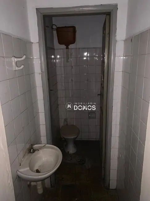 Loja para alugar, 250m2 em Centro, Guaratingueta - SP - imagem 5 Foto 5 de Loja para alugar, 250m2 em Centro, Guaratingueta - SP