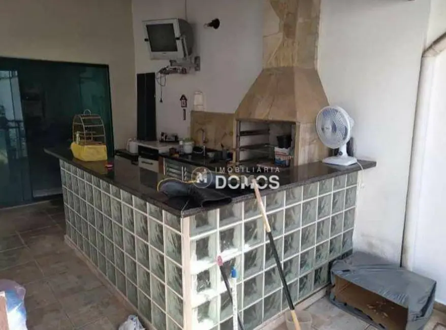 Casa com 2 quartos à venda, 300m2 em Residencial Village Santana, Guaratingueta - SP - imagem 9 Foto 9 de Casa com 2 quartos à venda, 300m2 em Residencial Village Santana, Guaratingueta - SP