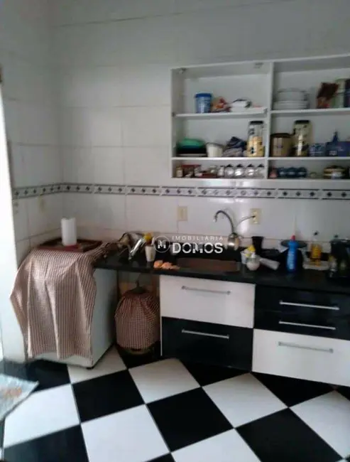 Casa com 2 quartos à venda, 300m2 em Residencial Village Santana, Guaratingueta - SP - imagem 6 Foto 6 de Casa com 2 quartos à venda, 300m2 em Residencial Village Santana, Guaratingueta - SP