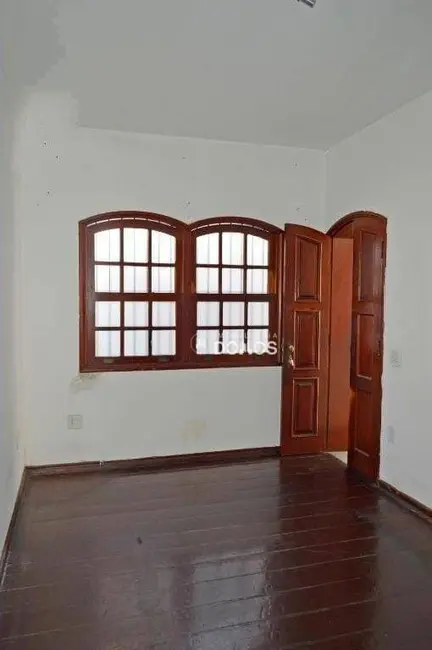 Foto 9 de Casa com 4 quartos à venda, 168m2 em Campo do Galvão, Guaratingueta - SP