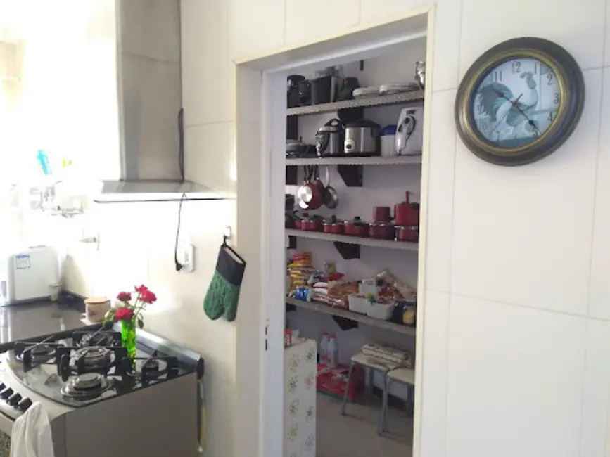 Foto 9 de Casa com 3 quartos à venda, 300m2 em Parque Residencial Beira Rio, Guaratingueta - SP