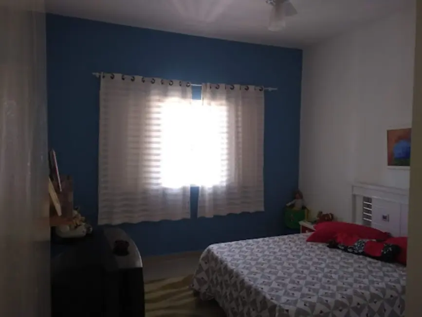 Foto 8 de Casa com 3 quartos à venda, 300m2 em Parque Residencial Beira Rio, Guaratingueta - SP