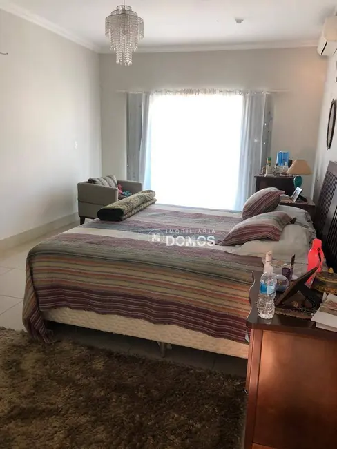 Foto 9 de Sobrado com 4 quartos à venda em Portal das Colinas, Guaratingueta - SP