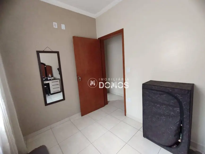 Foto 7 de Casa com 2 quartos à venda, 250m2 em Engenheiro Neiva, Guaratingueta - SP