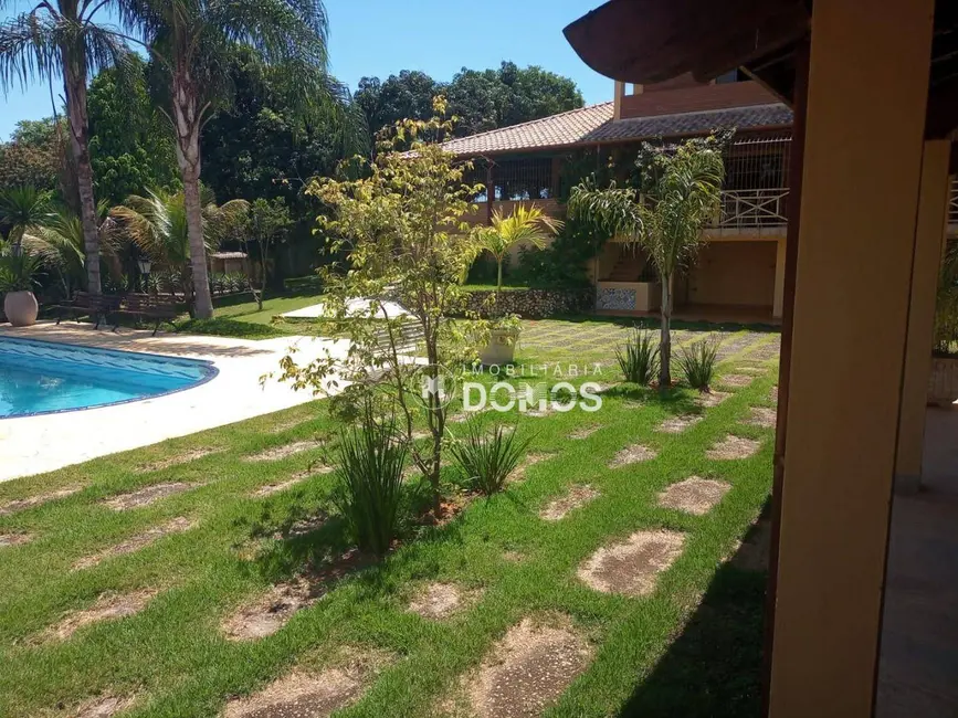 Foto 4 de Chácara com 4 quartos à venda, 4500m2 em Bom Jardim I, Guaratingueta - SP