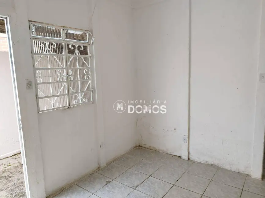 Casa com 2 quartos para alugar em Jardim do Vale II, Guaratingueta - SP - imagem 5 Foto 5 de Casa com 2 quartos para alugar em Jardim do Vale II, Guaratingueta - SP