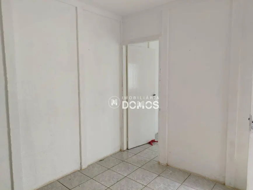 Casa com 2 quartos para alugar em Jardim do Vale II, Guaratingueta - SP - imagem 9 Foto 9 de Casa com 2 quartos para alugar em Jardim do Vale II, Guaratingueta - SP