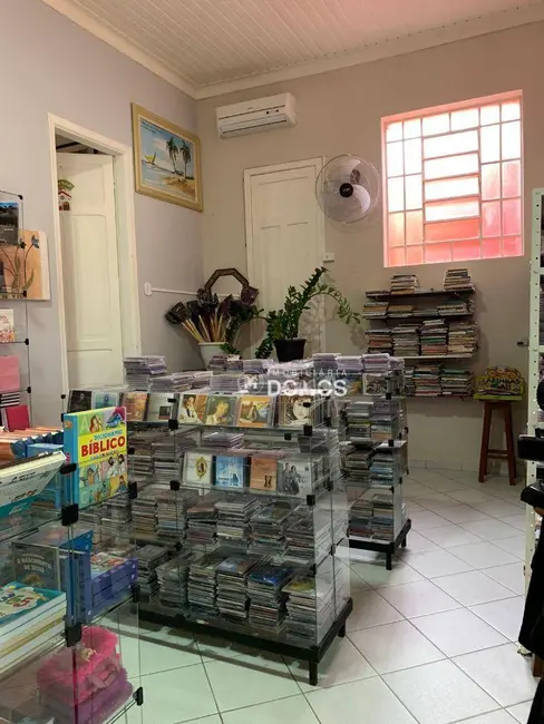 Foto 8 de Loja à venda em Centro, Guaratingueta - SP