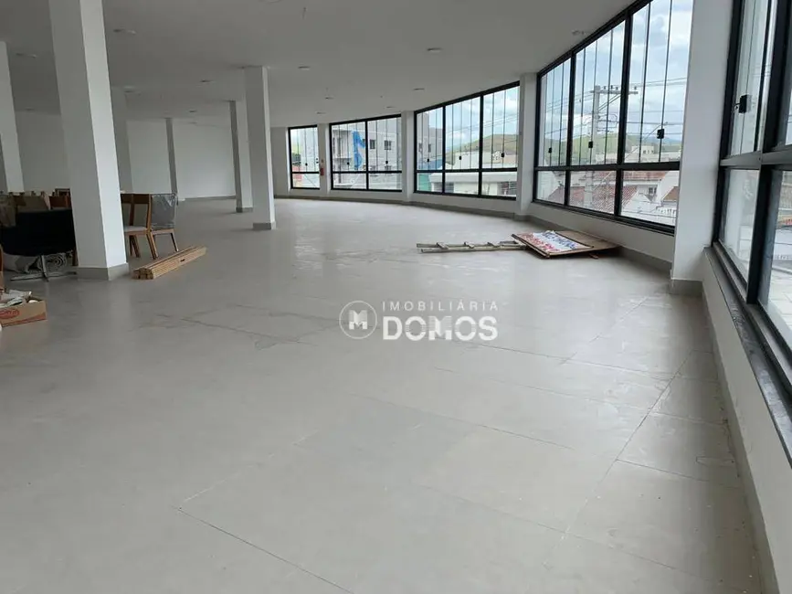 Sala Comercial para alugar, 400m2 em Vila Paraíba, Guaratingueta - SP - imagem 8 Foto 8 de Sala Comercial para alugar, 400m2 em Vila Paraíba, Guaratingueta - SP