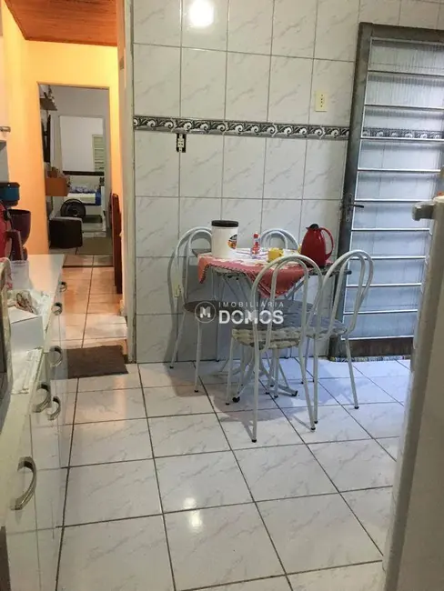 Foto 4 de Casa com 2 quartos à venda, 156m2 em Jardim Coelho Neto, Guaratingueta - SP