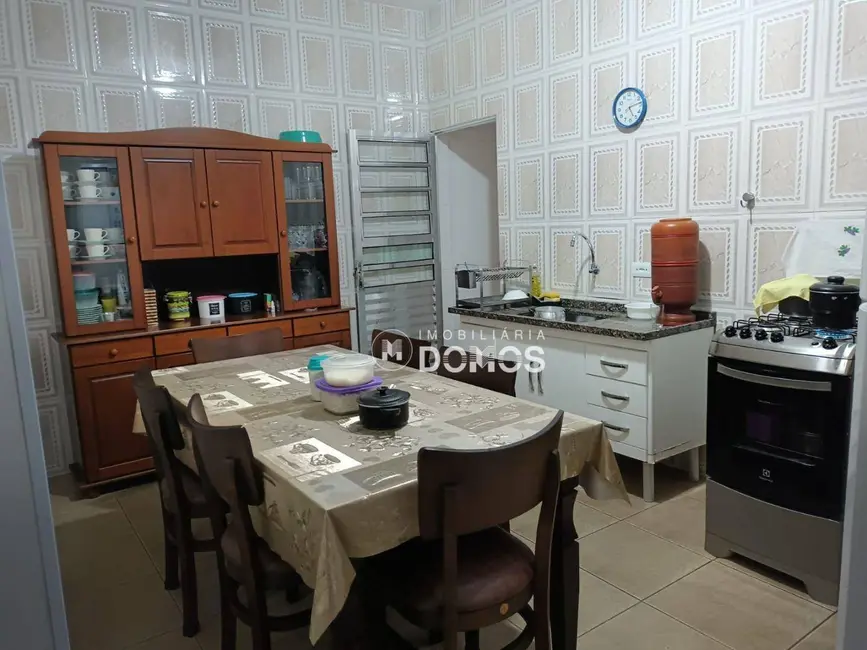 Foto 6 de Casa com 6 quartos à venda, 140m2 em Jardim Esperança, Guaratingueta - SP