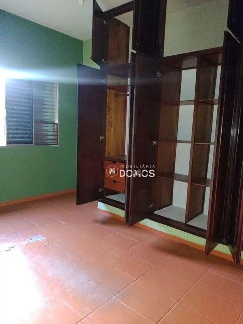 Sobrado com 4 quartos à venda, 250m2 em Campo do Galvão, Guaratingueta - SP - imagem 9 Foto 9 de Sobrado com 4 quartos à venda, 250m2 em Campo do Galvão, Guaratingueta - SP