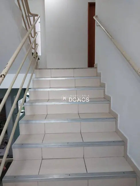 Foto 4 de Apartamento com 2 quartos para alugar, 56m2 em Pindamonhangaba - SP