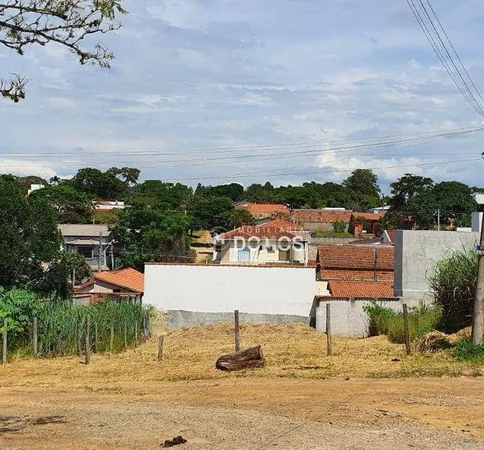 Foto 1 de Terreno / Lote à venda, 369m2 em Guaratingueta - SP
