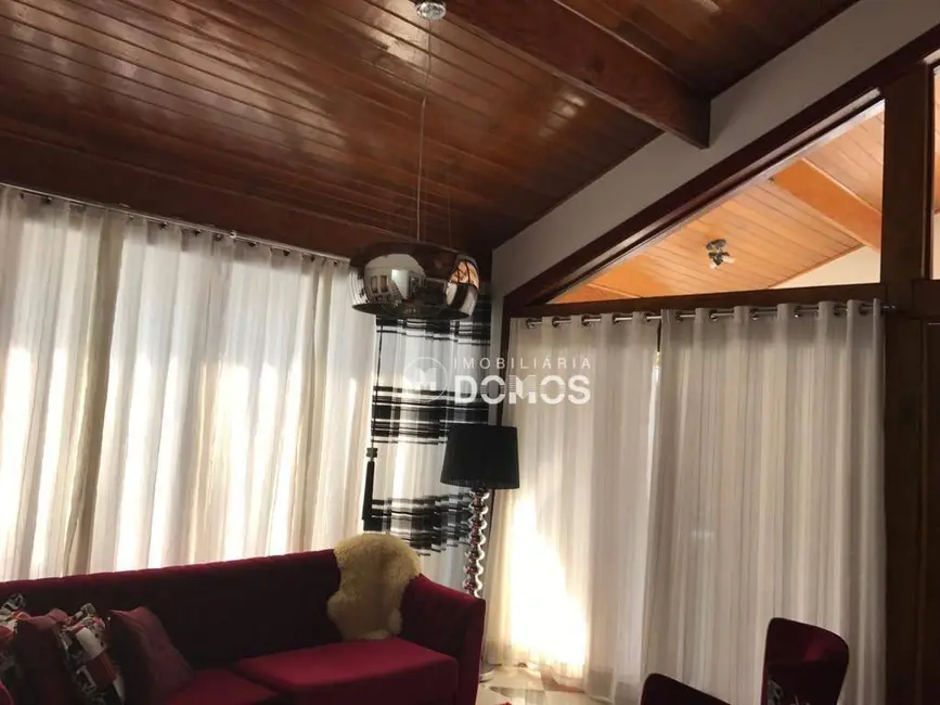 Foto 9 de Casa com 3 quartos à venda, 585m2 em Parque Residencial Mirante do Vale, Guaratingueta - SP