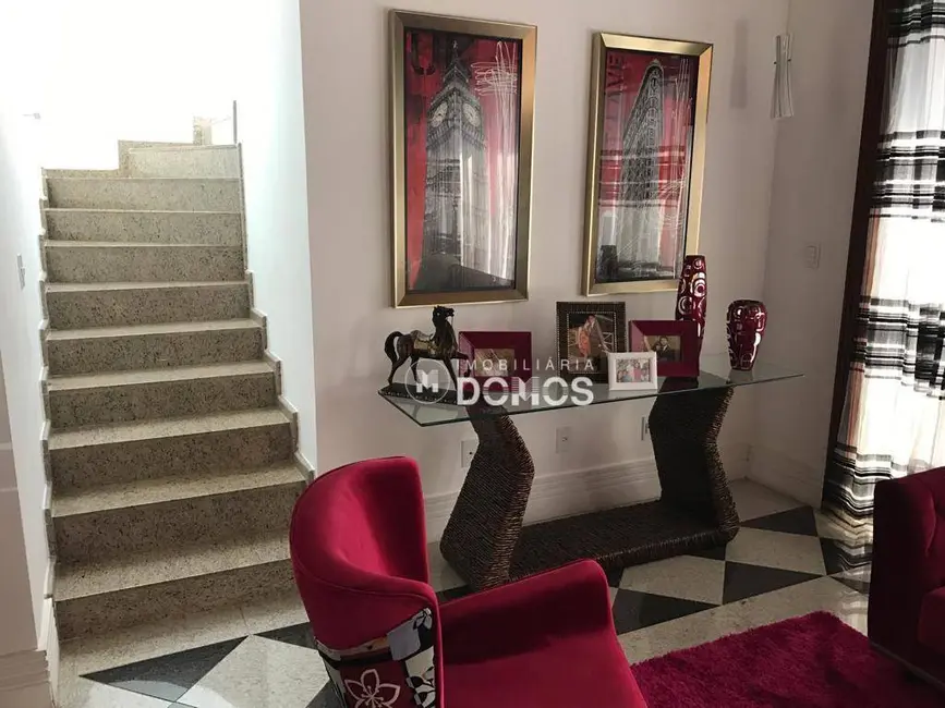 Foto 7 de Casa com 3 quartos à venda, 585m2 em Parque Residencial Mirante do Vale, Guaratingueta - SP