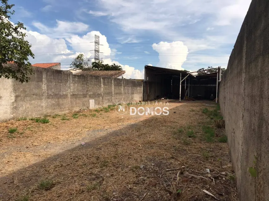 Foto 3 de Terreno / Lote à venda, 500m2 em Engenheiro Neiva, Guaratingueta - SP