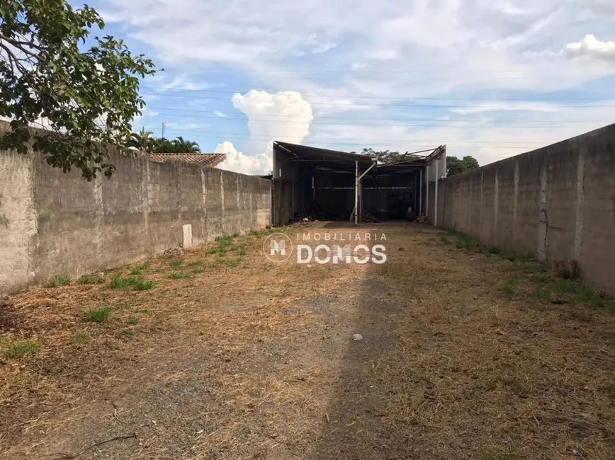 Foto 4 de Terreno / Lote à venda, 500m2 em Engenheiro Neiva, Guaratingueta - SP