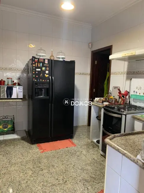 Foto 8 de Casa com 3 quartos à venda em Guaratingueta - SP